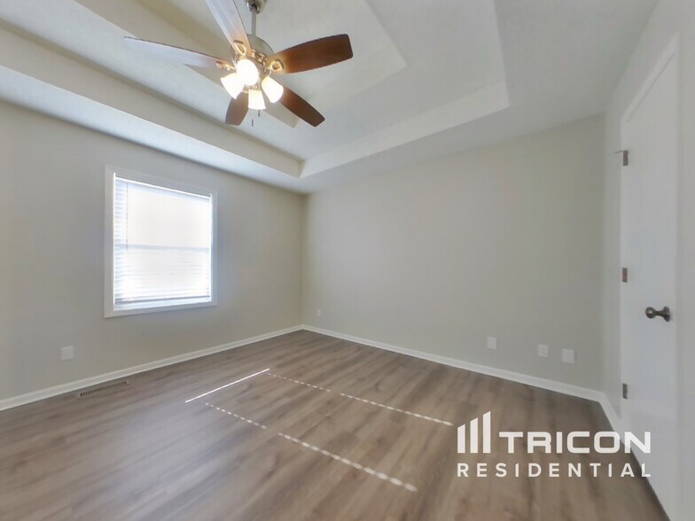 Building Photo - 8835 NE 73rd Ct