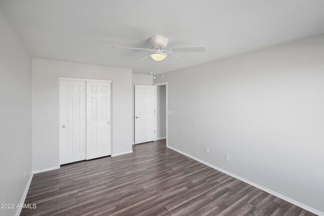 Building Photo - 7135 W Rancho Dr
