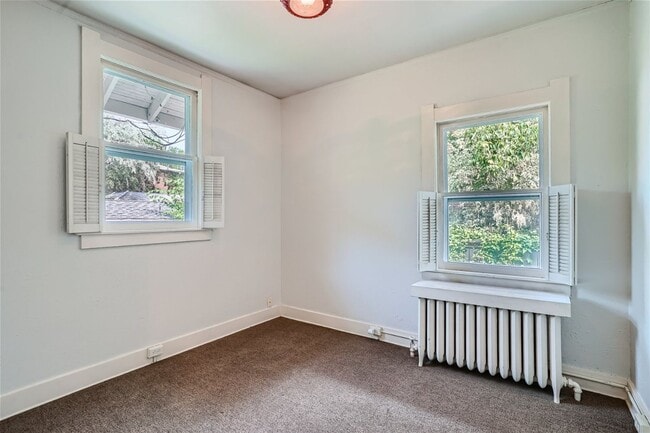 Building Photo - Amazing Location! 7th Avenue Historic Dist...