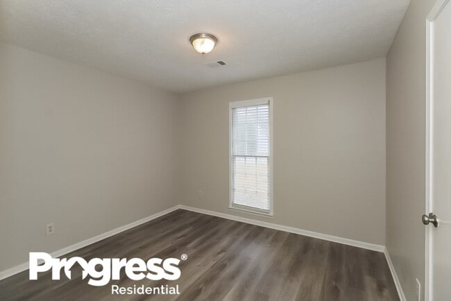 Building Photo - 5725 Twain Dr