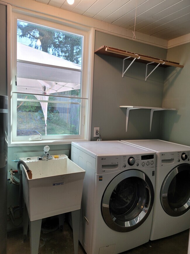 Building Photo - 1110 SE 113th Ave