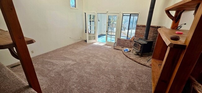 Building Photo - Large beautiful home in Idyllwild