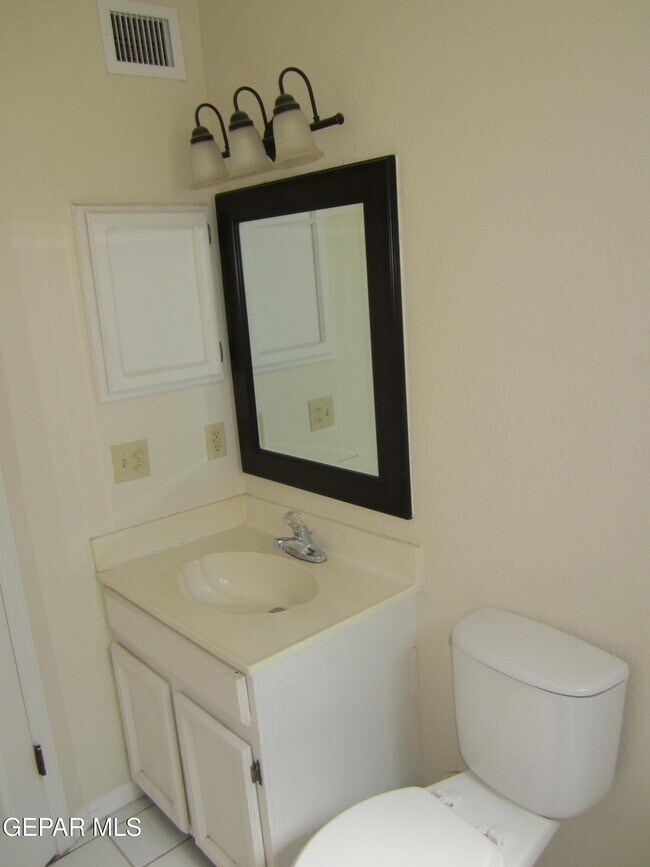Building Photo - 6924 Imperial Ridge Dr