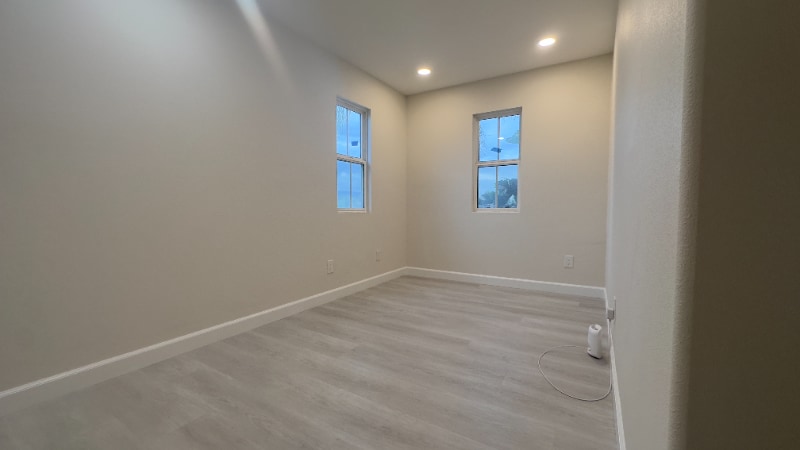 Building Photo - 39391 Tiburon Dr
