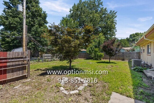 Building Photo - Cimarron Beauty- TRUE 4 bedroom, 2 bath, 1 car garage