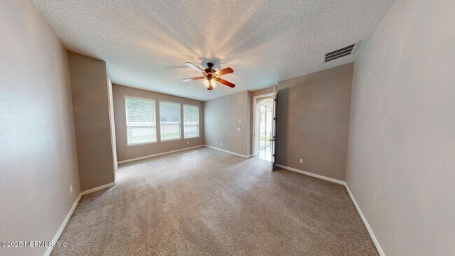 Building Photo - 15707 Lexington Park Blvd