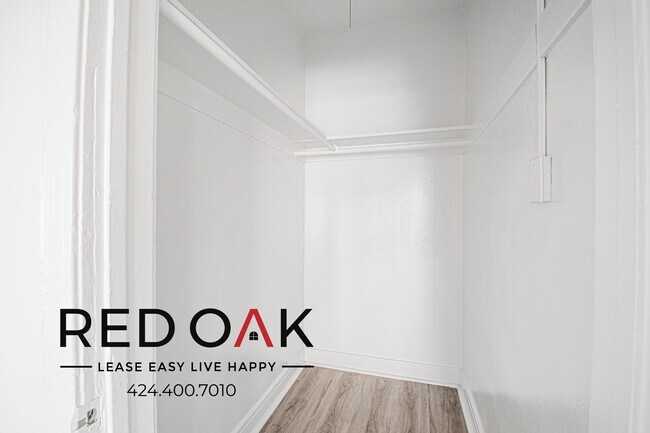 Building Photo - 687 Shatto Pl
