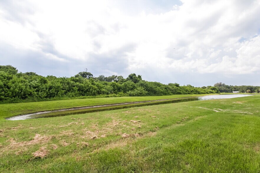 Building Photo - 11543 Tangle Stone Dr