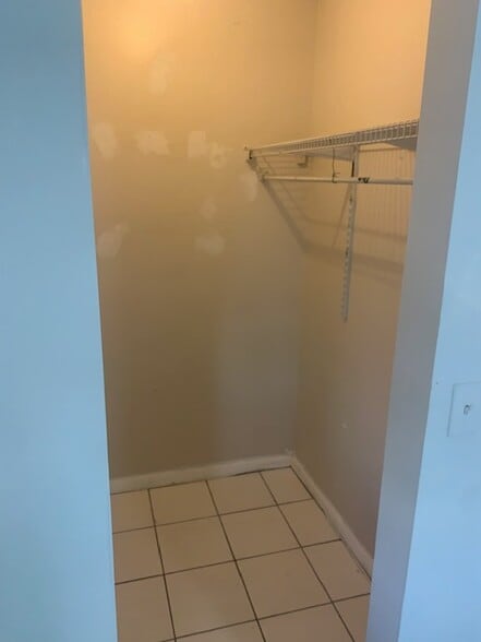 Building Photo - 303 SW 77th Ter