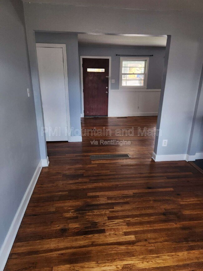 Building Photo - 16 Belvedere Rd