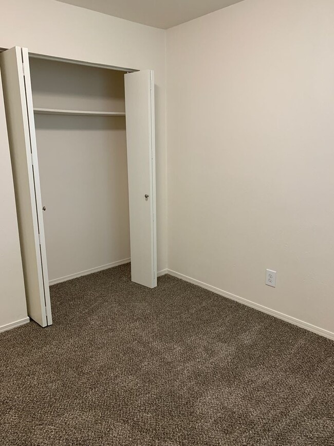 Building Photo - 8160 Williwa Ave