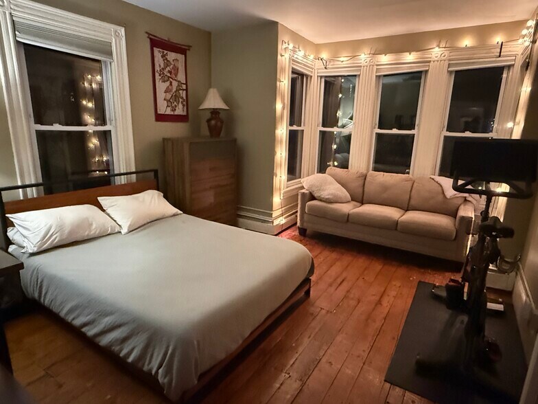 Building Photo - 95 Beckett St