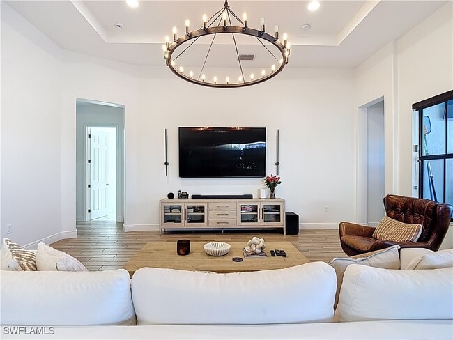 Building Photo - 5023 Salerno St