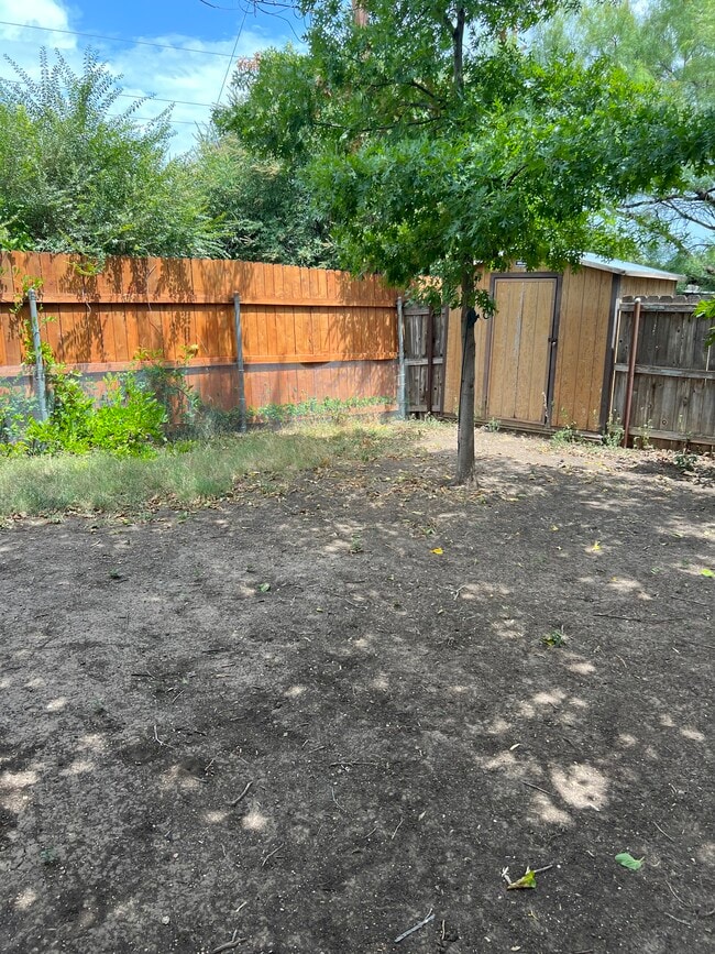 Building Photo - 3209 Amarillo St