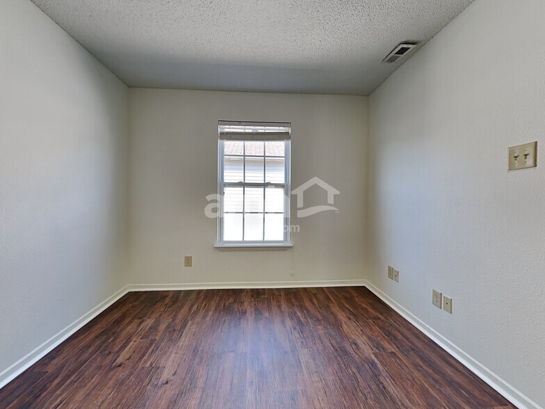 Building Photo - 14298 Banister Dr