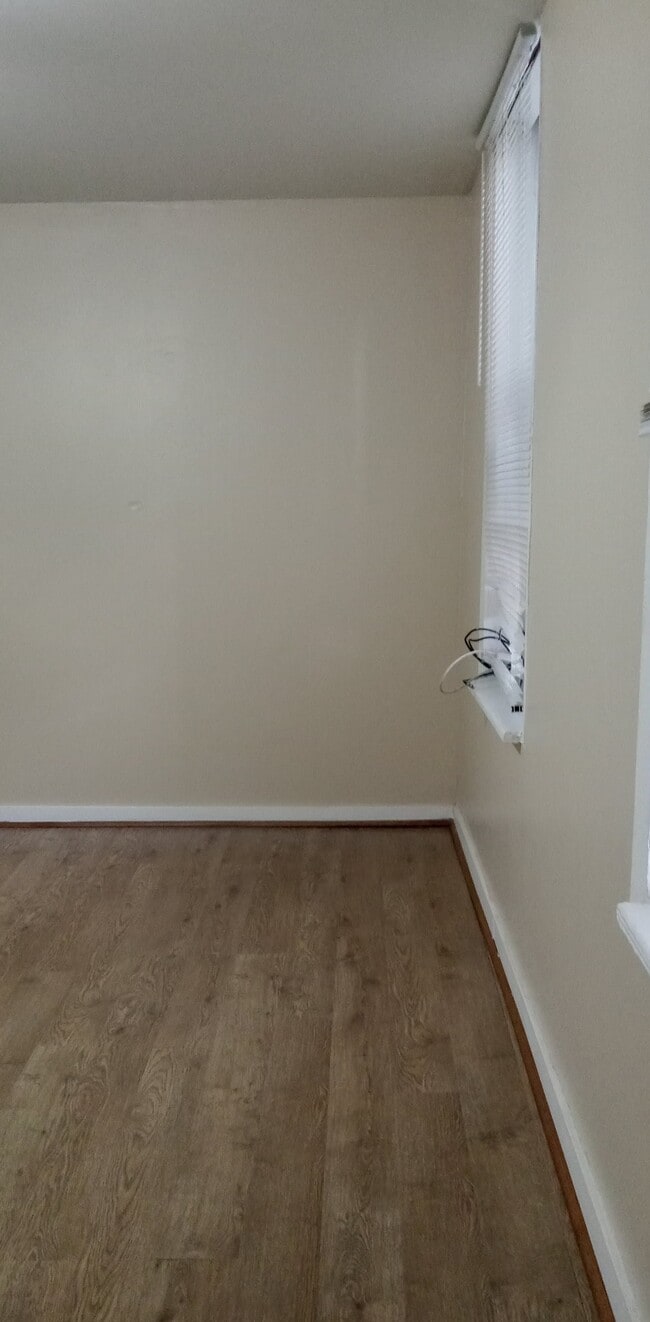 Building Photo - 1720 S Racine Ave