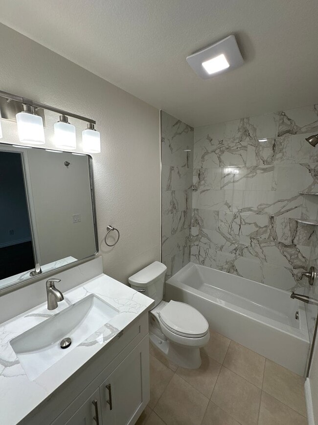 Building Photo - 10948 Ivy Hill Dr