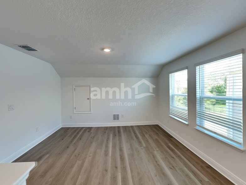 Building Photo - 14649 Cedar Trunk Ter