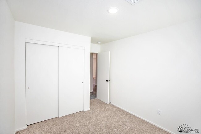 Building Photo - 7561 E 45th St