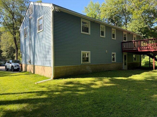 Building Photo - 19 Greenwood Ln