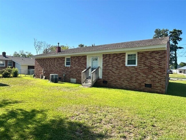 Building Photo - 511 East St