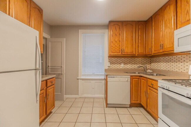 Building Photo - 7729 Gissler Ave