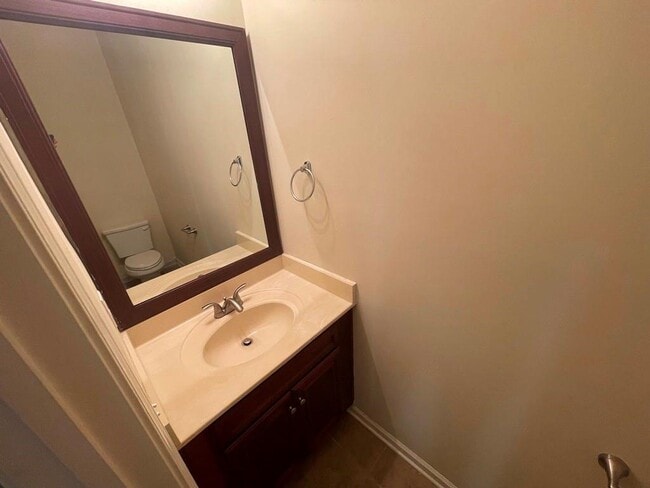 Building Photo - 5715 Bucknell Trace