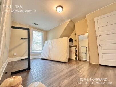 Building Photo - 122 Hagerman Ct