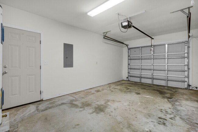 Building Photo - 152 Crooked Run Dr