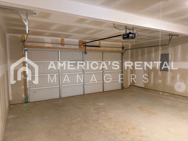 Building Photo - 651 Antler Wy