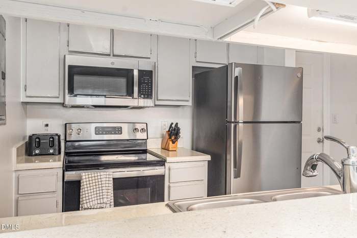 Building Photo - 1241 University Ct