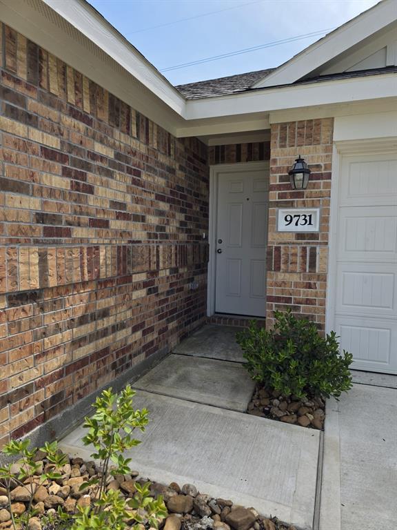 Building Photo - 9731 Atwood Lake Dr
