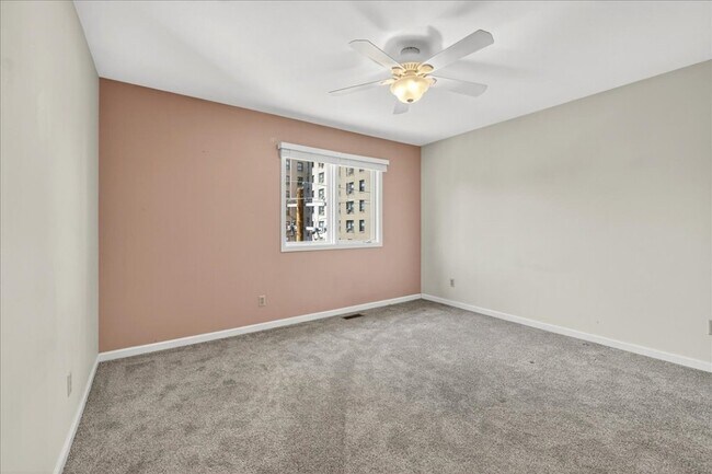 Building Photo - 4454 Lindell Blvd