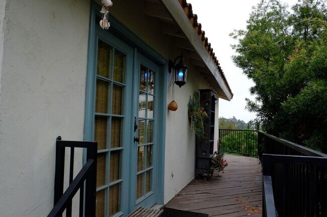 Building Photo - 6007 Springvale Dr