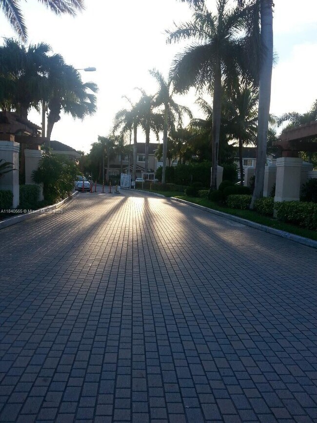 Building Photo - 5630 NW 114th Path