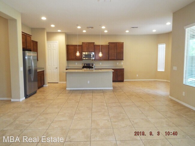 Building Photo - 3 br, 2 bath House - 5714 E Jake Hvn