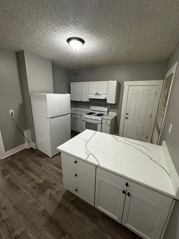 Building Photo - 46 Lambert Ave