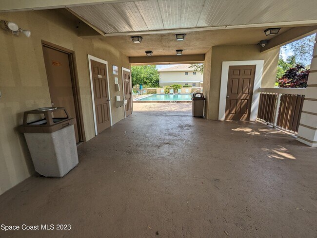 Building Photo - 1664 Sunny Brook Ln