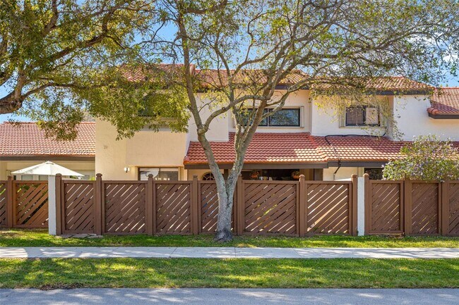 Building Photo - 9439 SW 123rd Ave Ct