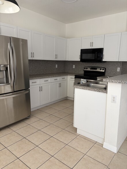 Building Photo - 12393 SW 124th Ter