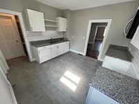 Building Photo - Renovated 2BR House