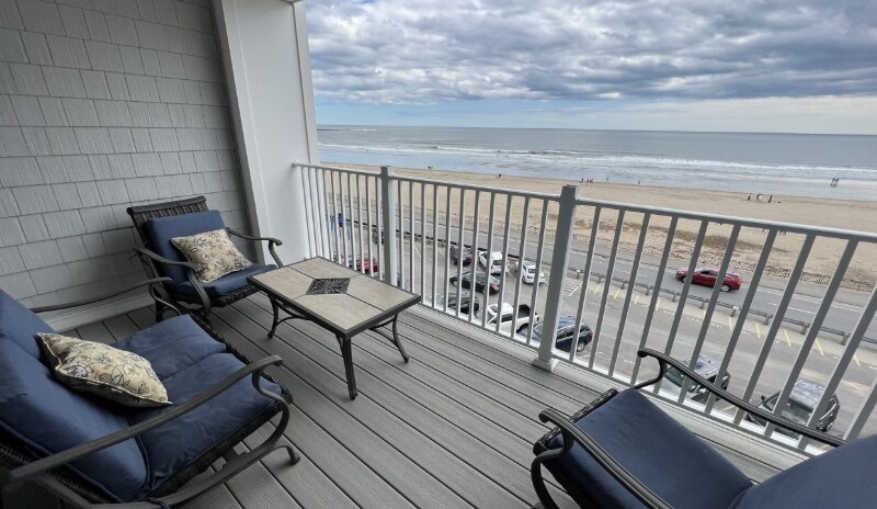 Primary Photo - 315 Ocean Blvd