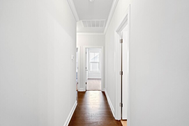 Building Photo - 3740 Sage Dr