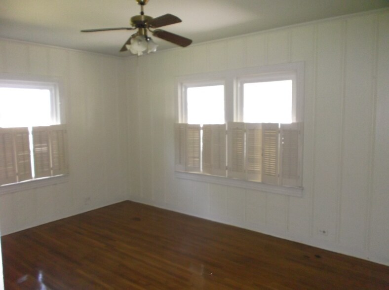 Building Photo - 2034 Fuselier Rd