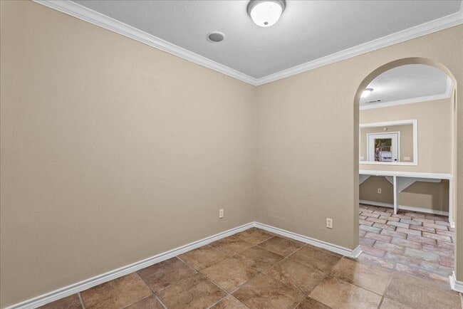 Building Photo - 114 Grand Ave