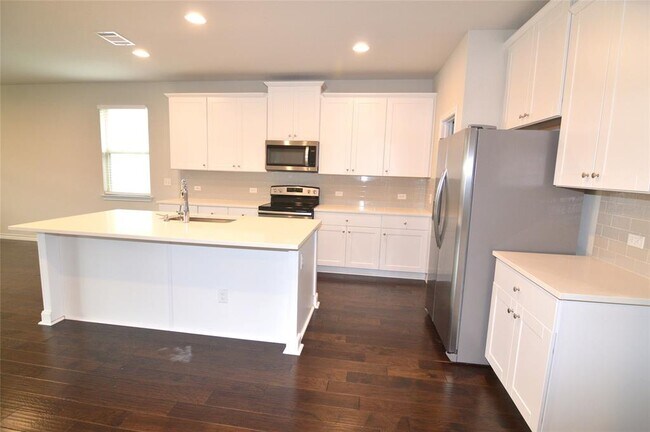 Building Photo - 212 Magna Ln