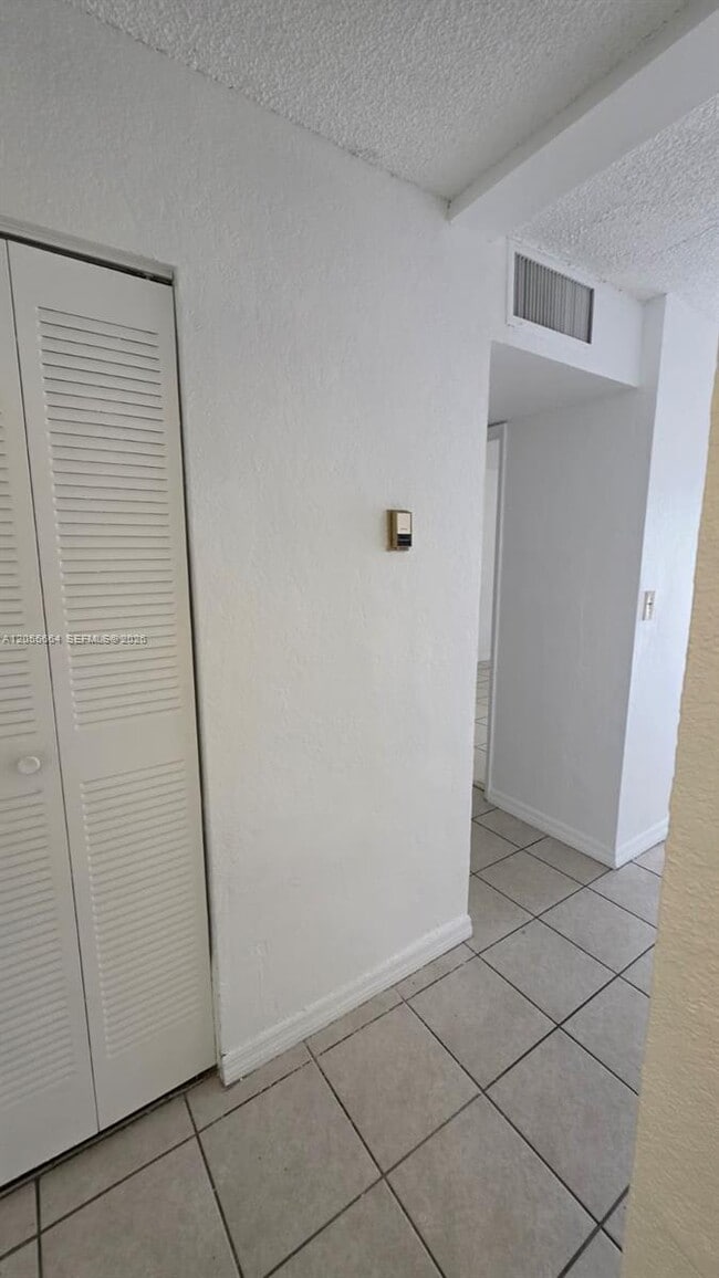 Building Photo - 4550 NW 9th St