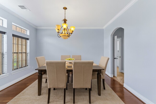 Building Photo - 25327 Oak Knot Dr