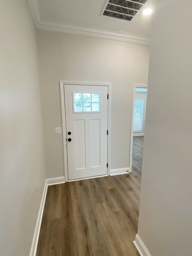Building Photo - Elegant & Spacious 3BD/2BA Home in Hahira ...