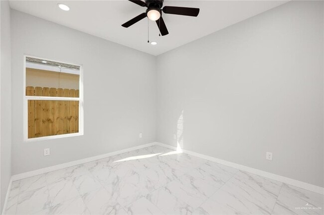 Building Photo - 1007 N Woodson Ave
